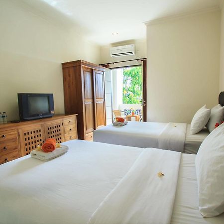 Ivanka Airport Inn Kuta  Exterior photo