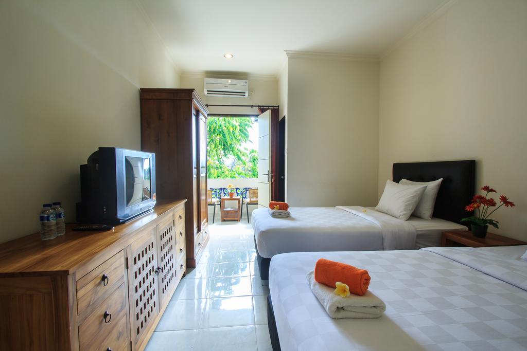 Ivanka Airport Inn Kuta  Exterior photo