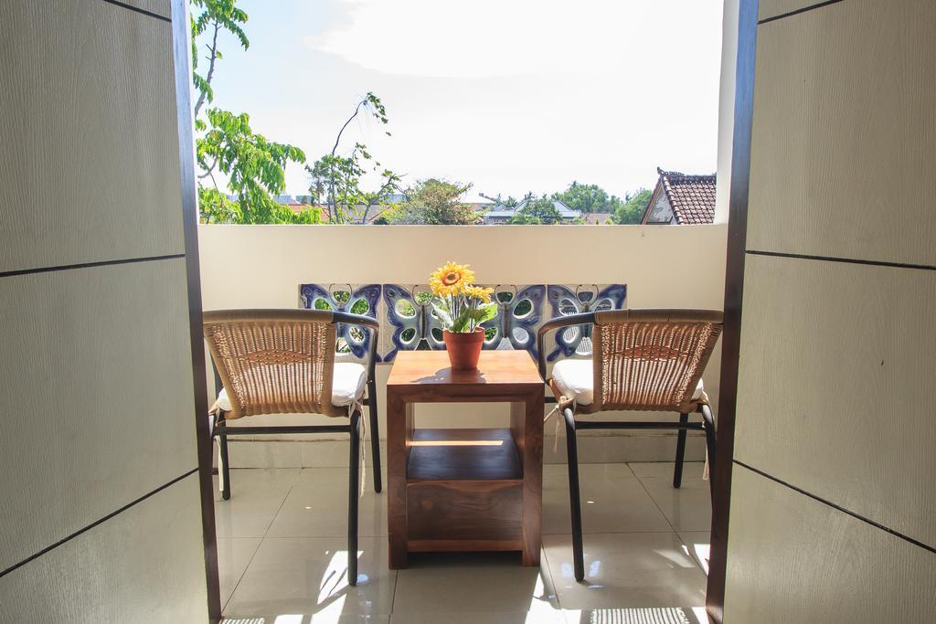 Ivanka Airport Inn Kuta  Exterior photo
